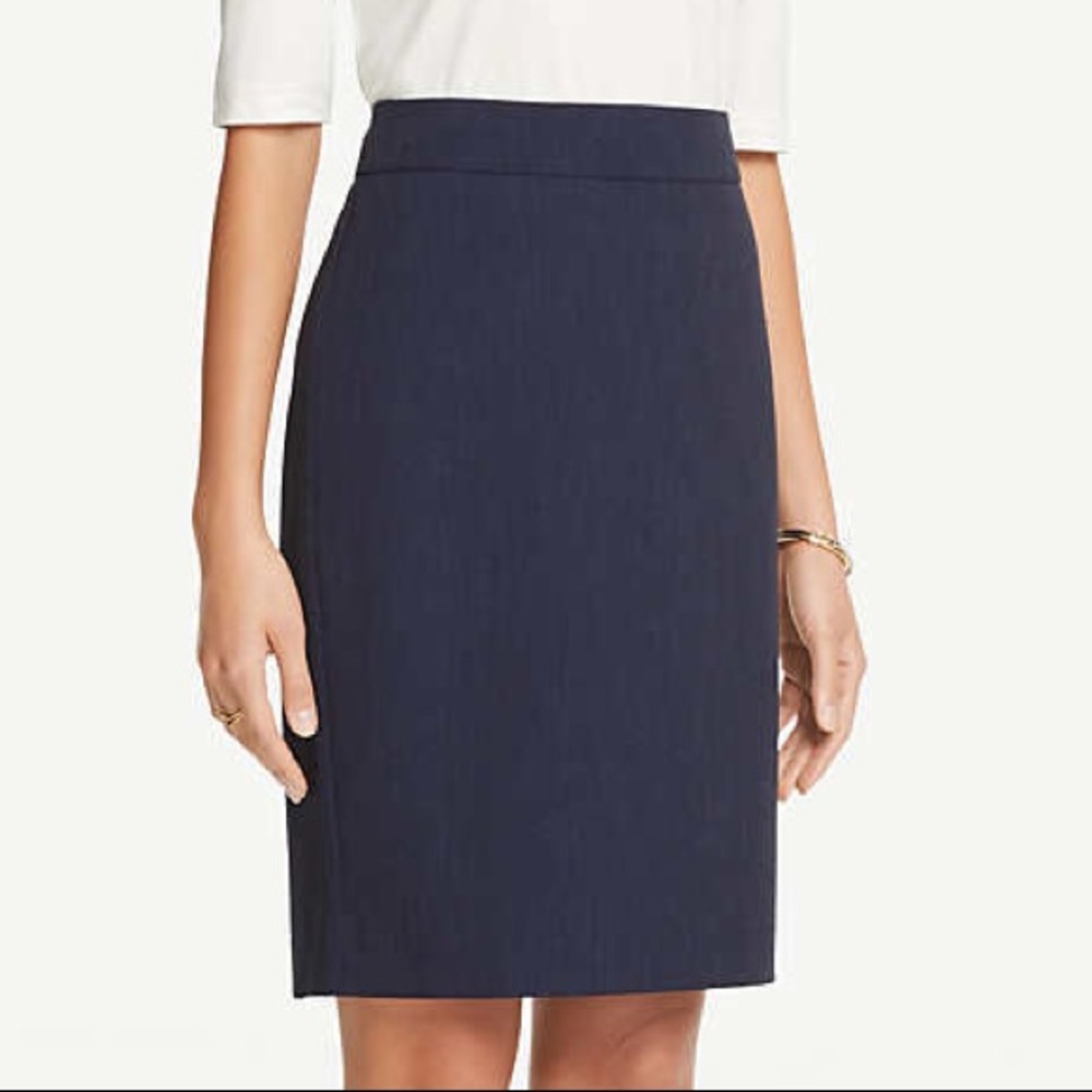 Ann Taylor - Pencil Skirt